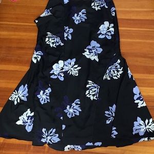 Banana Republic black & blue twirly skirt